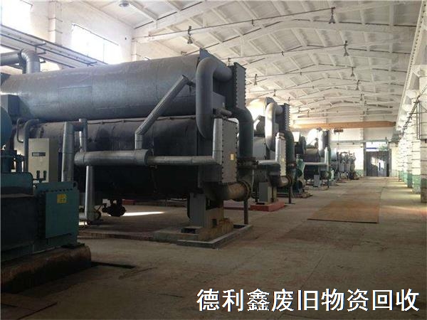 1-200526152JC21.jpg 1-200526152JC21.jpg