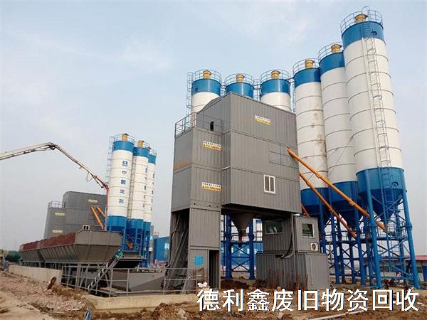 河北回收二手攪拌站，二手攪拌站回收，回收二手水泥罐